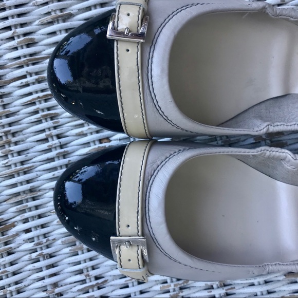 🆕 {Tod’s} ‘Dee’ Leather Ballet Flats in soft grey with black & tan, size 7 - Picture 7 of 9